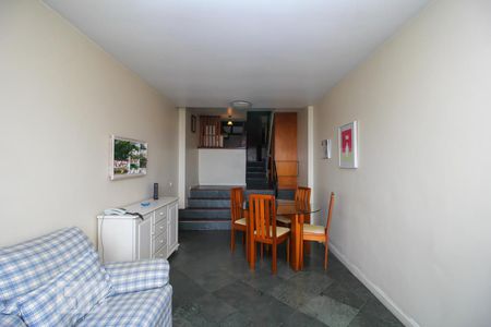 Apartamento à venda com 110m², 2 quartos e 1 vagaSala