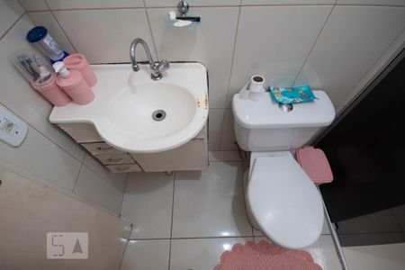 Apartamento à venda com 70m², 2 quartos e 1 vaga Apartamento à venda com 70m², 2 quartos e 1 vagaBanheiro