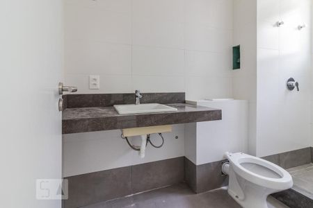 Apartamento à venda com 112m², 3 quartos e 2 vagas Apartamento à venda com 112m², 3 quartos e 2 vagasBanheiro da Suíte 1