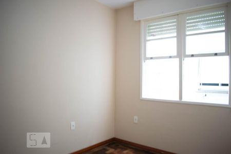 Quarto 2 de apartamento para alugar com 2 quartos, 55m² em Cristal, Porto Alegre