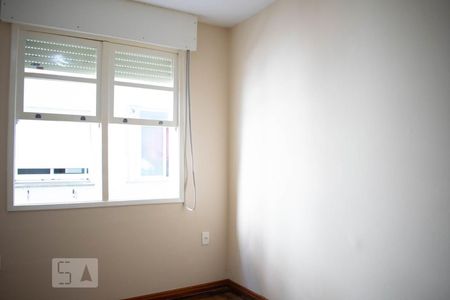 Quarto 2 de apartamento para alugar com 2 quartos, 55m² em Cristal, Porto Alegre