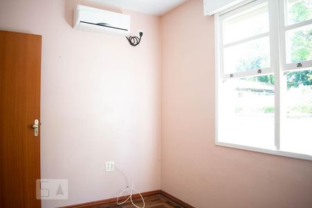 Quarto 1 de apartamento para alugar com 2 quartos, 55m² em Cristal, Porto Alegre