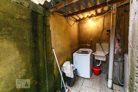 Casa à venda com 100m², 4 quartos e sem vagaÁrea de Serviço