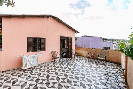 Casa à venda com 100m², 4 quartos e sem vagaTerraço