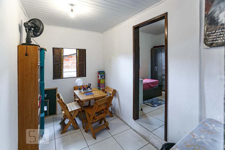 Casa à venda com 100m², 4 quartos e sem vagaQuarto 1