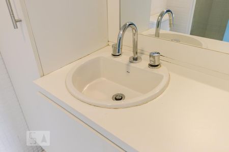 Apartamento para alugar com 27m², 1 quarto e 1 vaga Apartamento para alugar com 27m², 1 quarto e 1 vagaBanheiro Pia