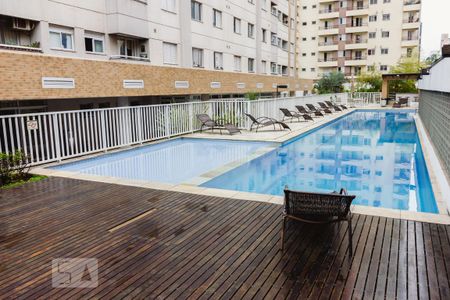 Apartamento para alugar com 27m², 1 quarto e 1 vaga Apartamento para alugar com 27m², 1 quarto e 1 vagaPiscina