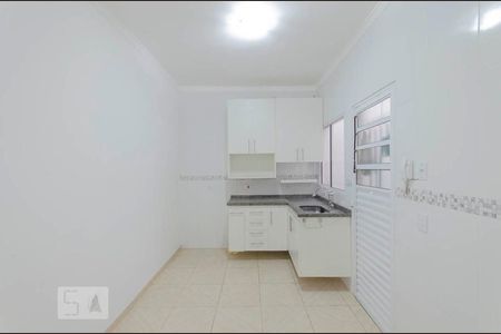 Sala e Cozinha de casa de condomínio para alugar com 2 quartos, 52m² em Vila Marieta, São Paulo