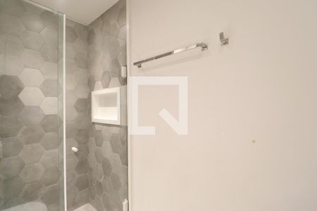 Banheiro de apartamento para alugar com 1 quarto, 31m² em Água Branca, São Paulo