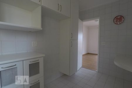 Apartamento para alugar com 106m², 2 quartos e 2 vagasCozinha