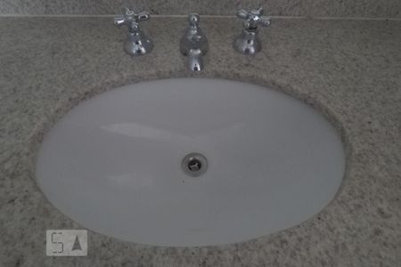 Apartamento para alugar com 106m², 2 quartos e 2 vagasBanheiro da Suíte