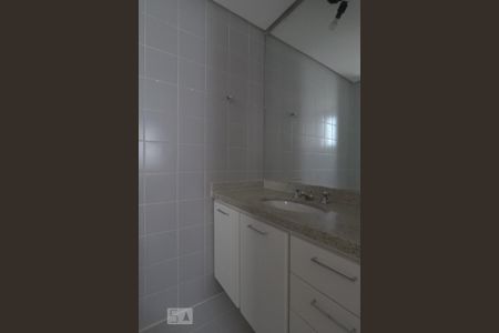 Apartamento para alugar com 106m², 2 quartos e 2 vagasBanheiro da Suíte