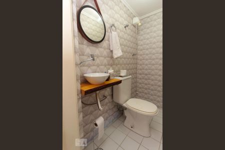 Apartamento à venda com 65m², 3 quartos e 1 vaga Apartamento à venda com 65m², 3 quartos e 1 vagaBanheiro de Serviço