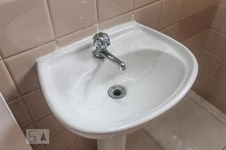 Casa à venda com 116m², 3 quartos e 3 vagasBanheiro