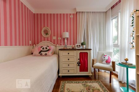 Casa de condomínio à venda com 790m², 4 quartos e 6 vagasSuíte 3