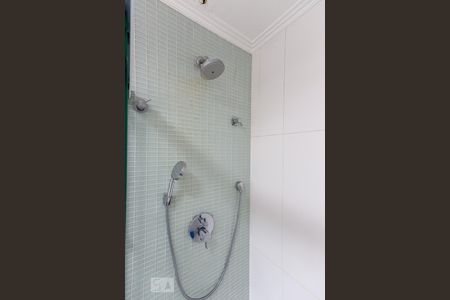 Casa de condomínio à venda com 790m², 4 quartos e 6 vagasBanheiro da Suíte 2