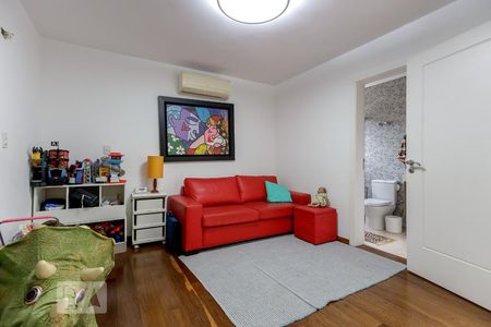 Casa de condomínio à venda com 790m², 4 quartos e 6 vagasSuíte 4