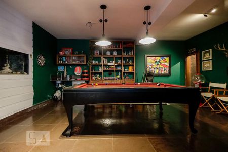 Casa de condomínio à venda com 790m², 4 quartos e 6 vagasSalão de Jogos