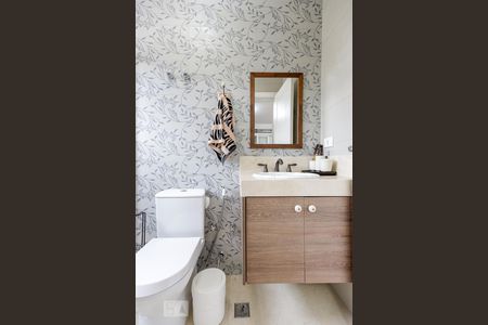 Casa de condomínio à venda com 790m², 4 quartos e 6 vagasBanheiro da Suíte 4