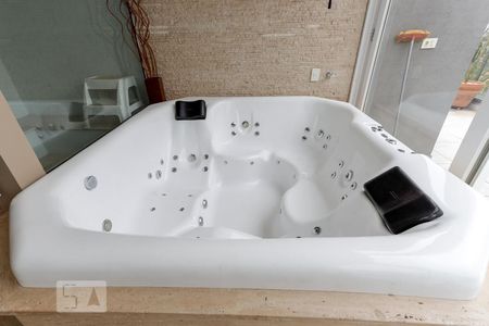 Casa de condomínio à venda com 790m², 4 quartos e 6 vagasSPA