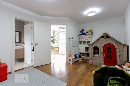 Casa de condomínio à venda com 790m², 4 quartos e 6 vagasSuíte 4