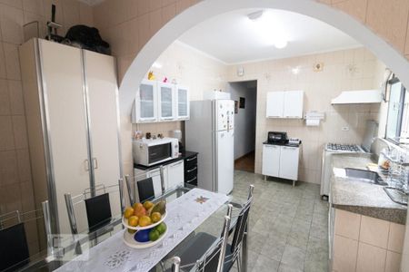 Casa à venda com 115m², 2 quartos e 2 vagasCozinha