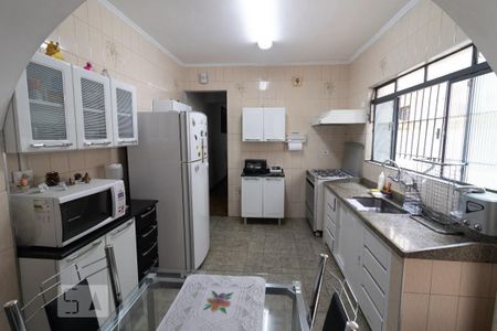 Casa à venda com 115m², 2 quartos e 2 vagasCozinha