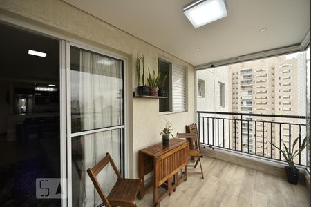 Varanda gourmet de apartamento à venda com 2 quartos, 74m² em Vila Canero, São Paulo