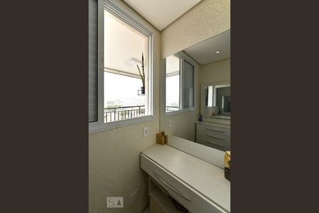 Apartamento à venda com 74m², 2 quartos e 2 vagasCloset