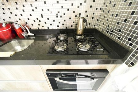 Apartamento à venda com 74m², 2 quartos e 2 vagasCozinha