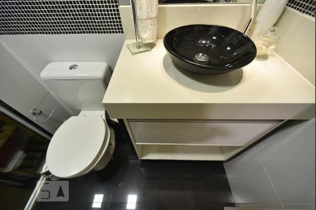 Apartamento à venda com 74m², 2 quartos e 2 vagasBanheiro