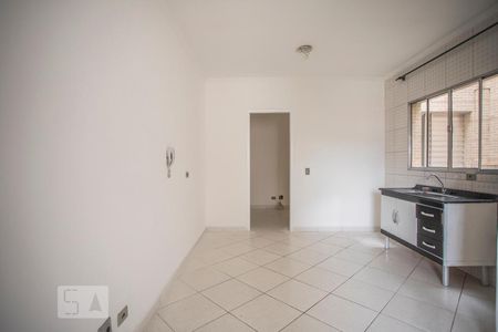 Apartamento para alugar com 37m², 1 quarto e sem vaga Apartamento para alugar com 37m², 1 quarto e sem vagaSala / Cozinha