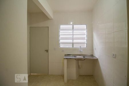 Cozinha  de casa de condomínio para alugar com 1 quarto, 27m² em Saúde, São Paulo