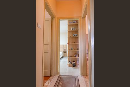 Casa para alugar com 313m², 2 quartos e 3 vagasCorredor