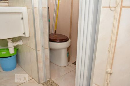 Apartamento à venda com 60m², 2 quartos e 1 vagaBanheiro dos fundos