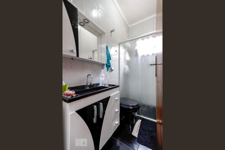 Banheiro Térreo de casa à venda com 5 quartos, 220m² em Parque Vitória, São Paulo