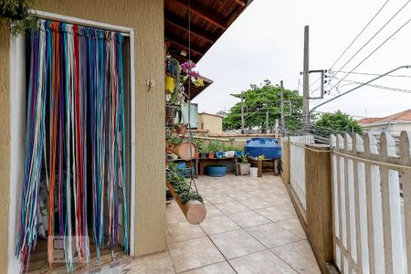 Varanda de casa à venda com 5 quartos, 220m² em Parque Vitória, São Paulo