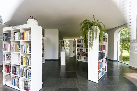 Apartamento à venda com 78m², 2 quartos e 1 vaga Apartamento à venda com 78m², 2 quartos e 1 vagaÁrea comum - Biblioteca