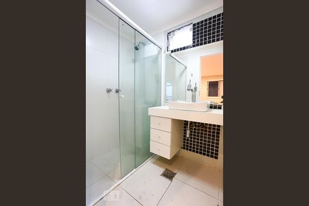 Apartamento à venda com 78m², 2 quartos e 1 vaga Apartamento à venda com 78m², 2 quartos e 1 vagaBanheiro