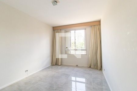 Quarto 1 de apartamento para alugar com 3 quartos, 140m² em São Francisco, Curitiba