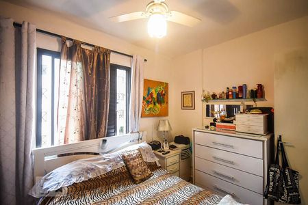 Apartamento à venda com 75m², 3 quartos e 1 vagaQuarto 2