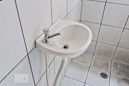 Casa para alugar com 60m², 2 quartos e sem vaga Casa para alugar com 60m², 2 quartos e sem vagaBanheiro