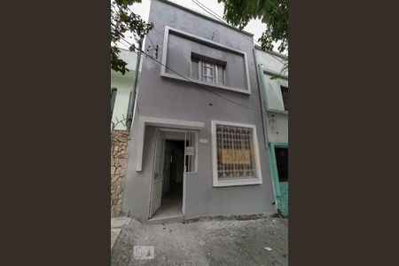 Casa para alugar com 96m², 2 quartos e sem vagaFachada