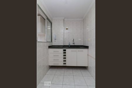 Cozinha de apartamento para alugar com 1 quarto, 49m² em Cerqueira César, São Paulo