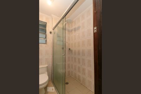 Banheiro de apartamento para alugar com 1 quarto, 49m² em Cerqueira César, São Paulo