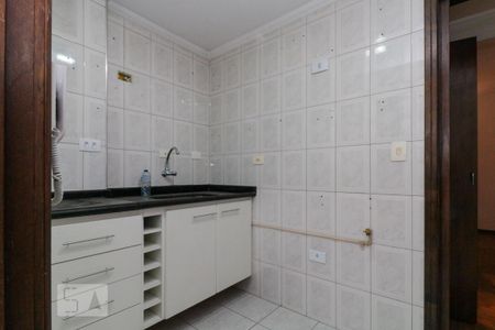 Cozinha de apartamento para alugar com 1 quarto, 49m² em Cerqueira César, São Paulo