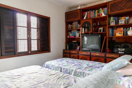 Quarto 2 de casa para alugar com 3 quartos, 164m² em Vila Mazzei, São Paulo