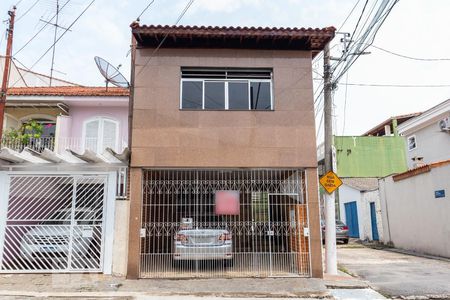 Casa à venda com 164m², 3 quartos e 2 vagasFachada
