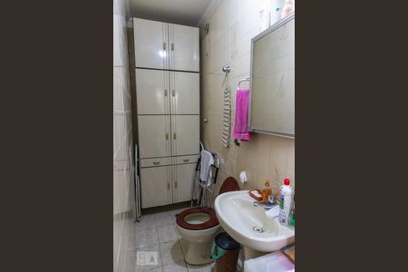 Casa à venda com 164m², 3 quartos e 2 vagasBanheiro de serviço