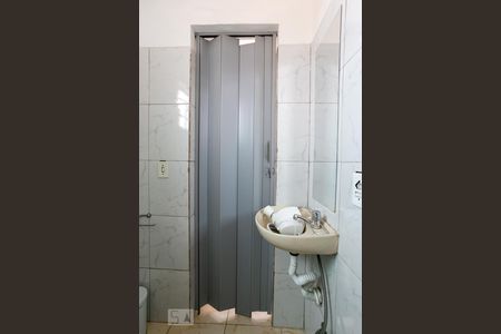 Banheiro de apartamento para alugar com 1 quarto, 28m² em Jardim Primavera (zona Norte), São Paulo